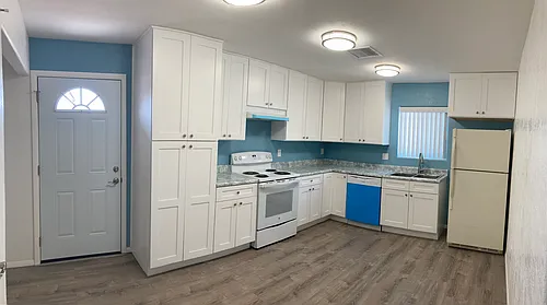 414 S 99th Pl Photo 1