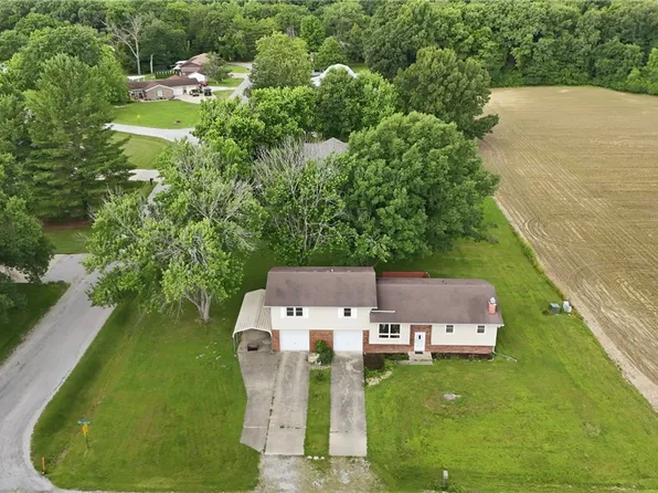 15115 N Nazarene Rd, Effingham, IL 62401