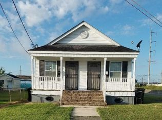 9230 Nelson St, New Orleans, LA 70118