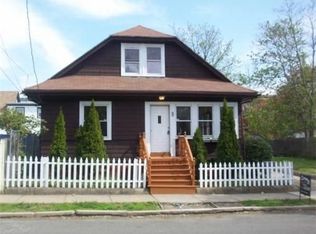 6 Ingalls St, Lynn, MA 01902