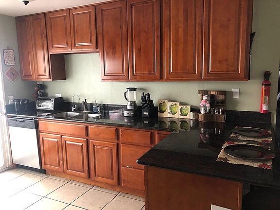 3rd image of 1414 Bali Ct