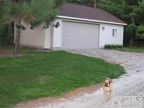 24x34 garage with heat/electric and sewer-has bedr