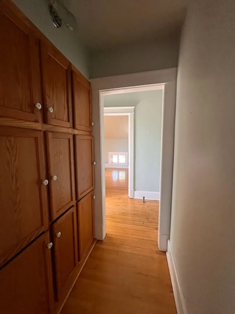 Ashland 303 N — Photo 3