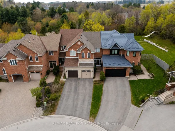 36 Edgemont Ct, Richmond Hill, ON L4S 2H8