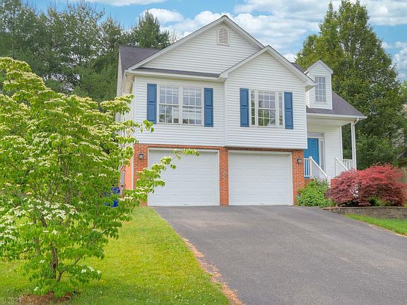 2nd image of 1504 Oriole Dr