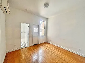 Rented by Century 21 Premier 