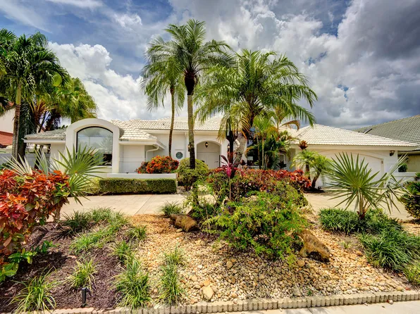 10252 Shireoaks Ln, Boca Raton, FL 33498