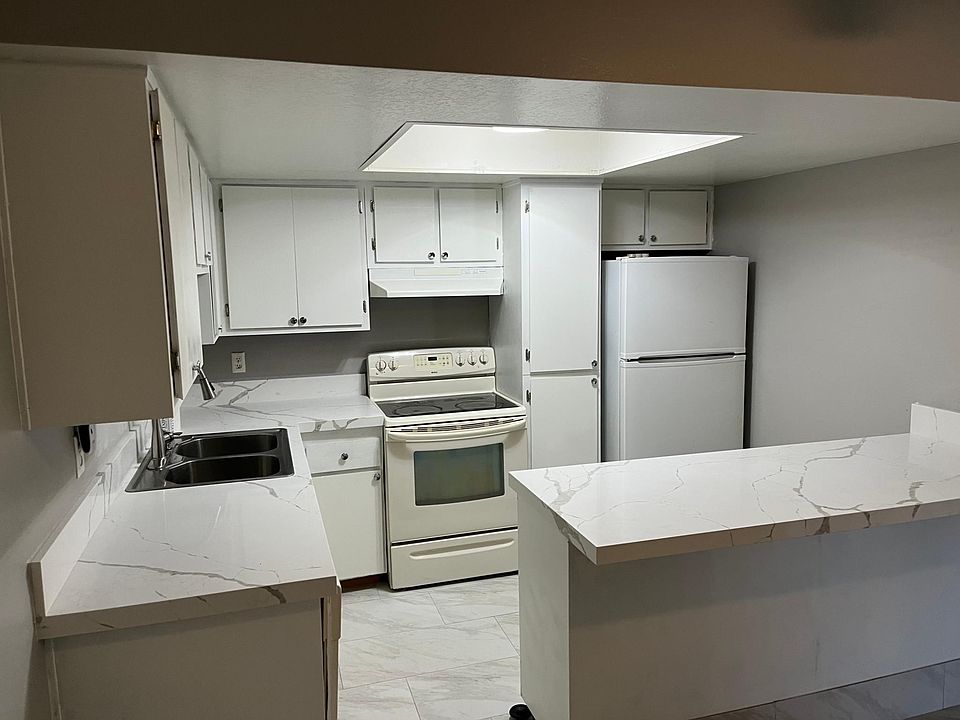 1st image of 6144 Camino De Rosa Dr #2