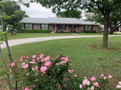 1325 W Fm 922, Valley View, TX, 76272