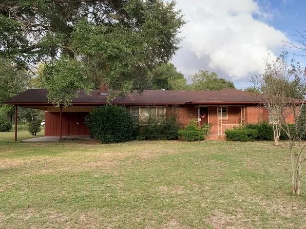 1010 Oak St, Jesup, GA 31545