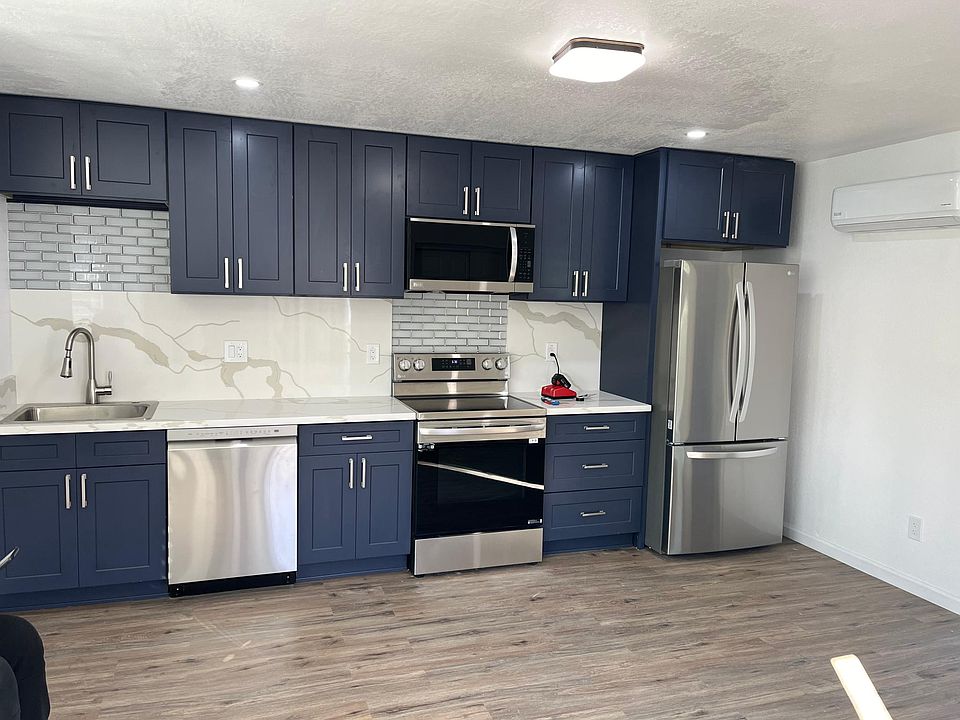 Brand New Kitchen and appliances