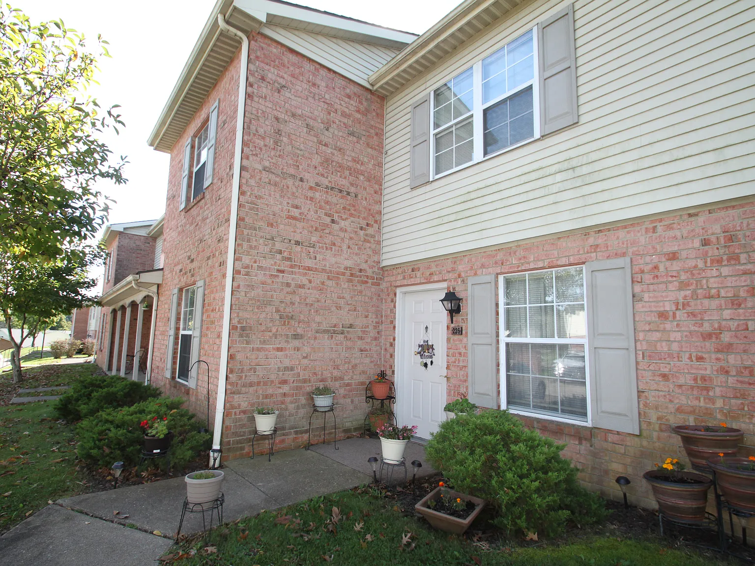 Oglebay Village Apartments — Photo 4