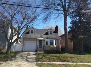 231 Juanita Ave, Freeport, NY 11520