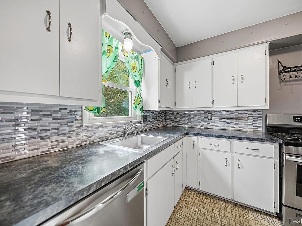 9293 Virginia St, photo 9
