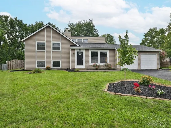 9820 Aylesworth Ln, Miamisburg, OH 45342