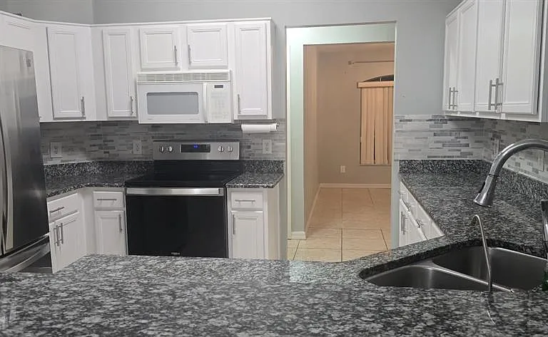 3116 Keystone Pointe Ct — Photo 13