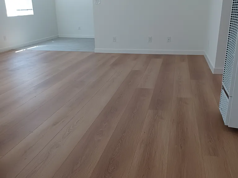 1311 N Broadway #205 — Photo 3
