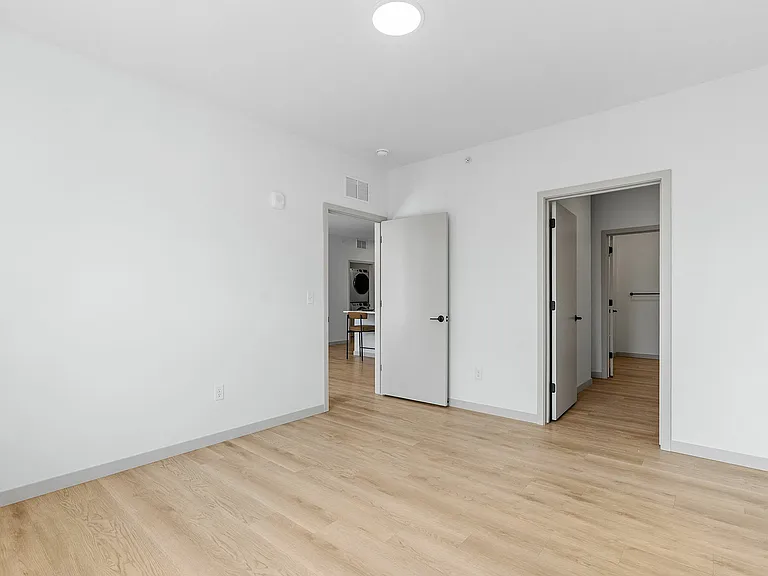 Model Bedroom