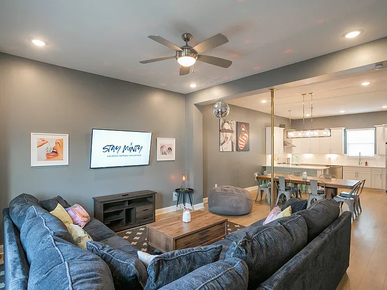 1737 Pecan St #3 — Photo 48