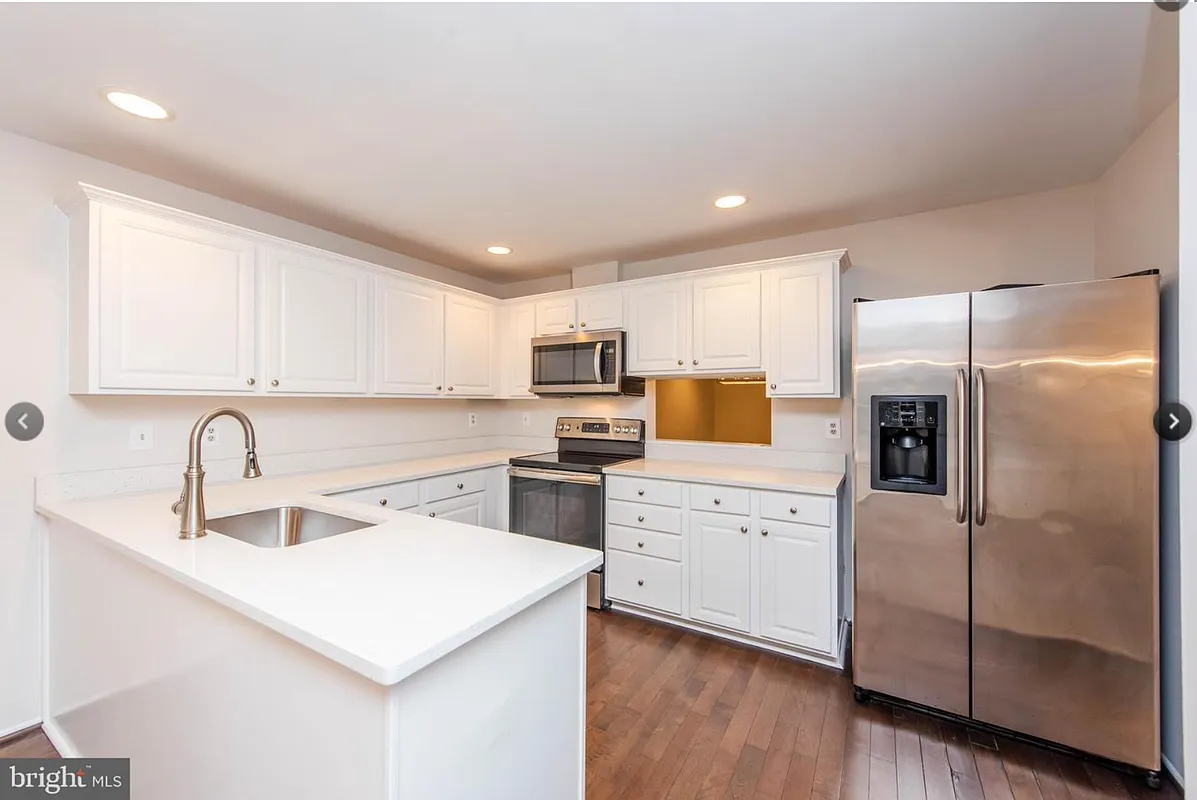 3 bed, 2.5 bath, 1600 sqft, $2,850 — Photo 4