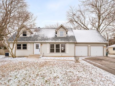 82 Ashlawn Ave, Oswego, IL, 60543