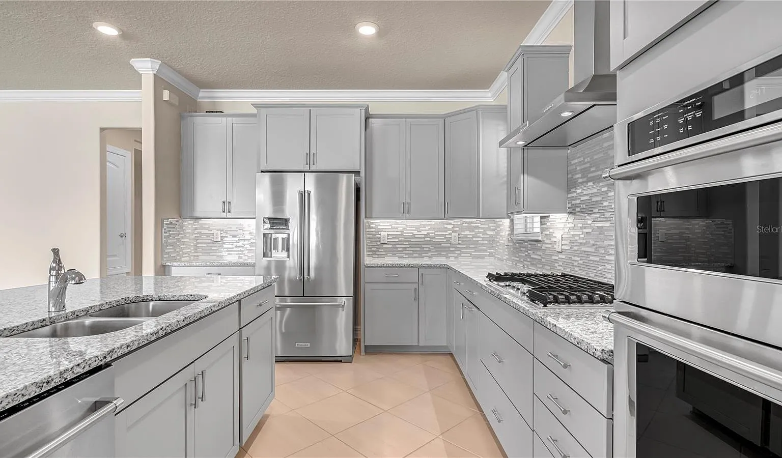 9212 Hanging Vine Court - 1 — Photo 2