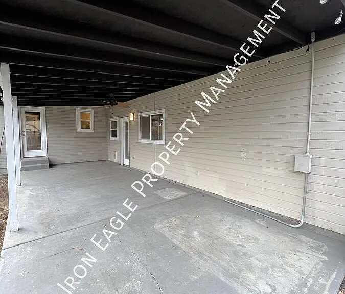 1451 E Beagle St — Photo 20