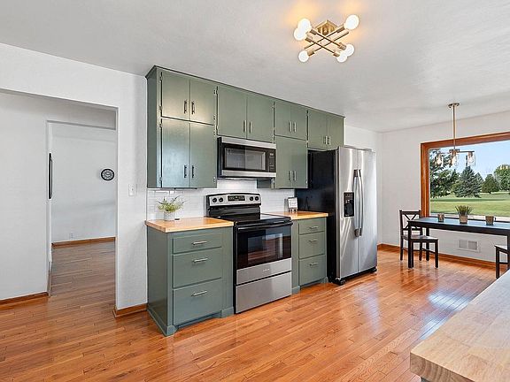 4th image of 1621 Johnston DRIVE