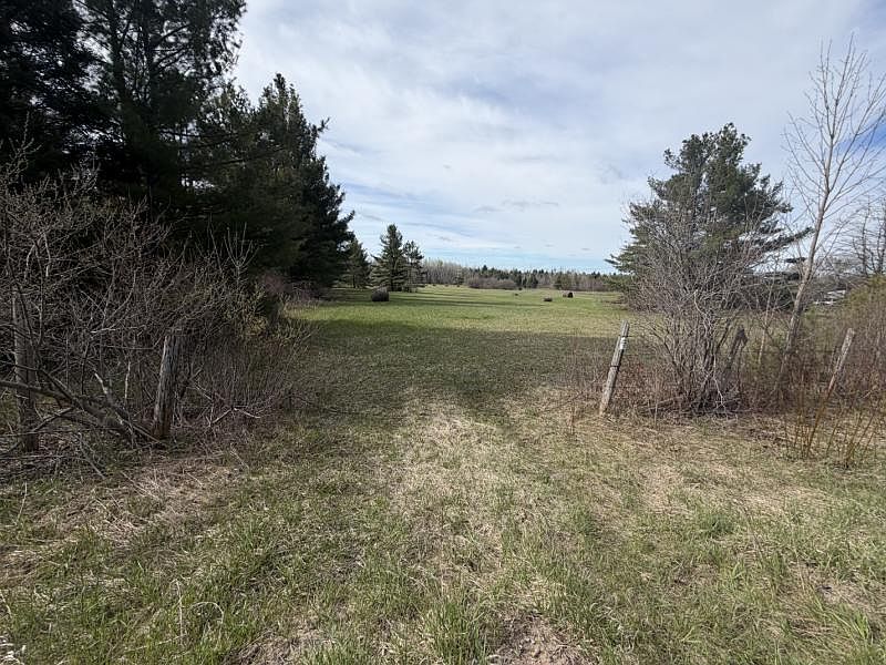 1st image of Pleasant Valley Rd