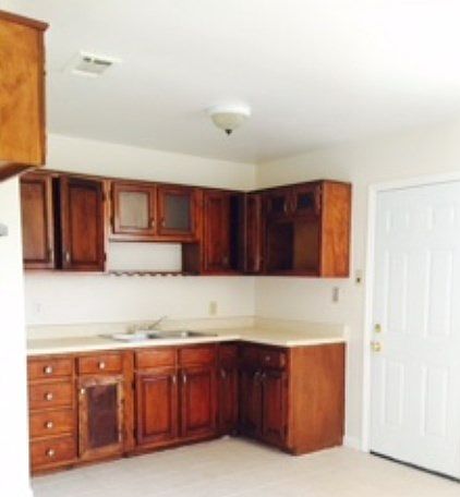 2nd image of 276 Senate Dr