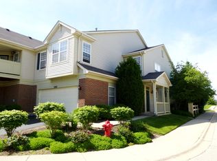 2207 Rockefeller Dr, Geneva, IL 60134