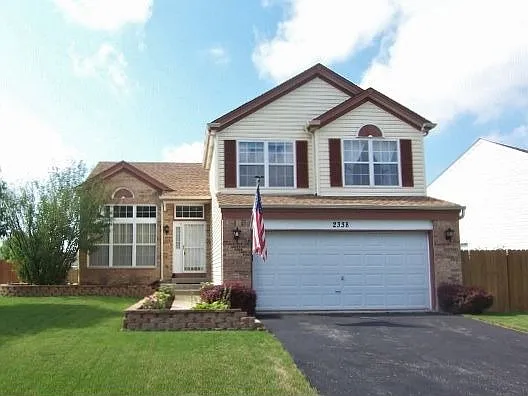 2338 N Rosewood Ln photo 1