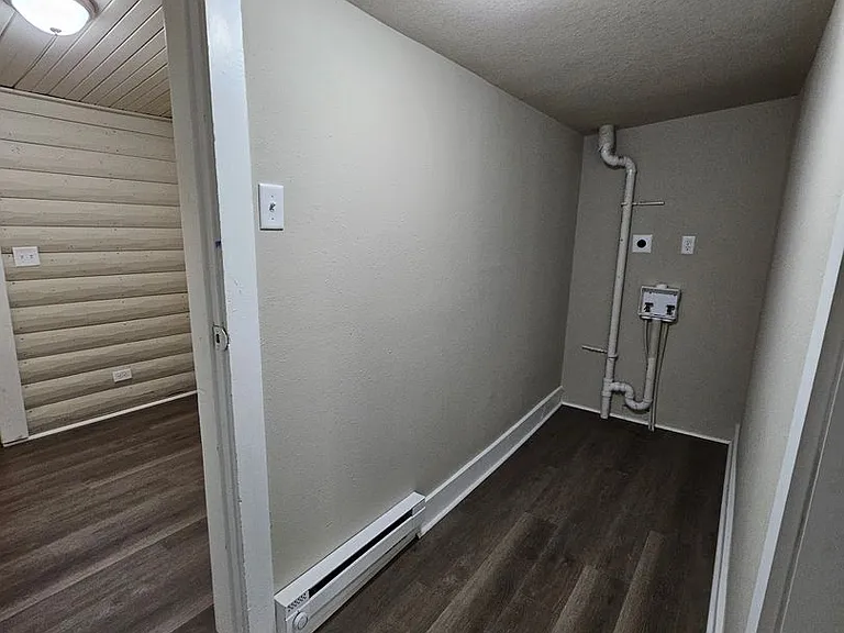 806 N Roche St — Photo 5