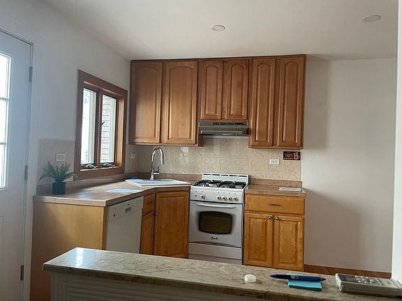 5th image of 23 Duncan St Floor 1