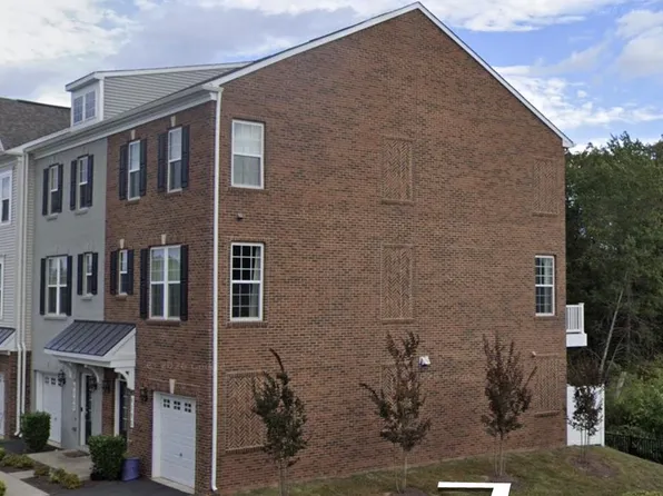 6195 Camerons Ferry Dr, Haymarket, VA 20169