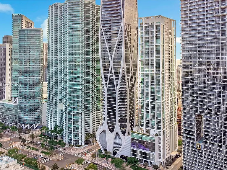 1040 Biscayne Blvd #3306 — Photo 29