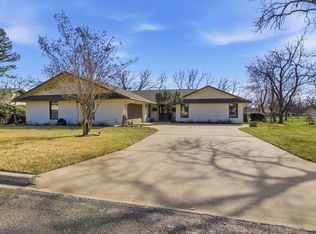 417 Olympia Fields, Meadowlakes, TX 78654