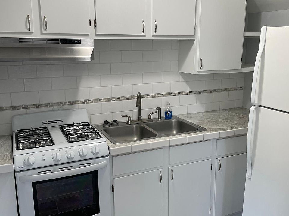 1st image of 500 10th St #A