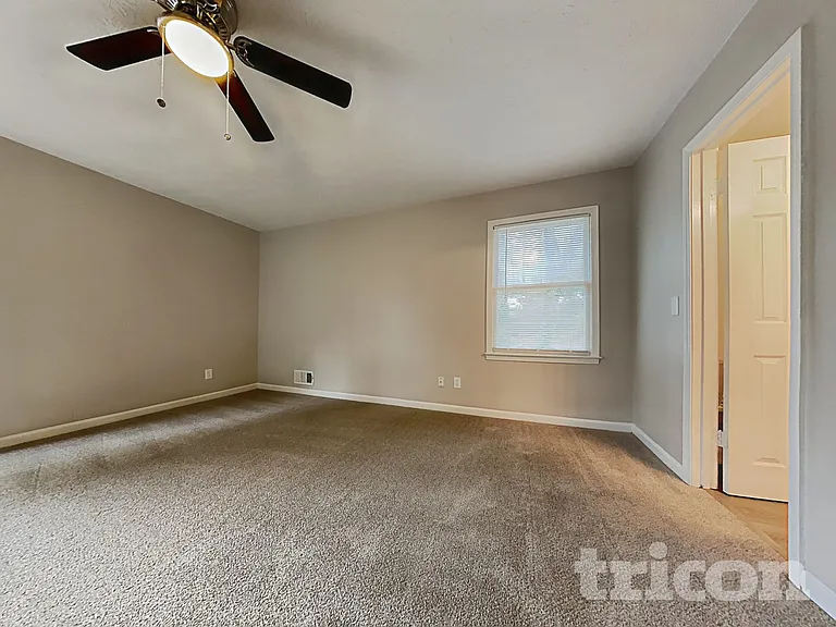 546 Candlewick Ln NW — Photo 8