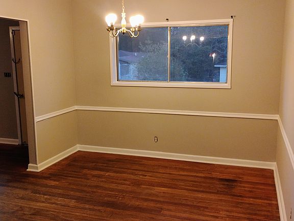3rd image of 3507 Matilda Ln