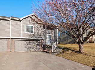 1018 Gold Coast Rd, Papillion, NE 68046