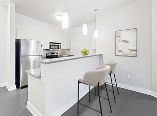 313 N Cedar St APT 409, Lansing, MI 48912
