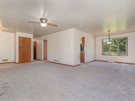 4th image of 13721 W Carriage Ln