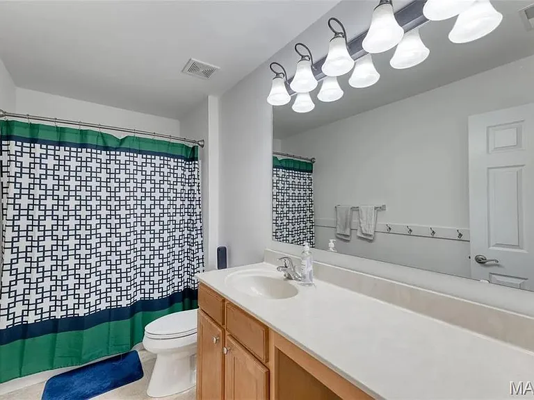 1824 English Oak Dr — Photo 17