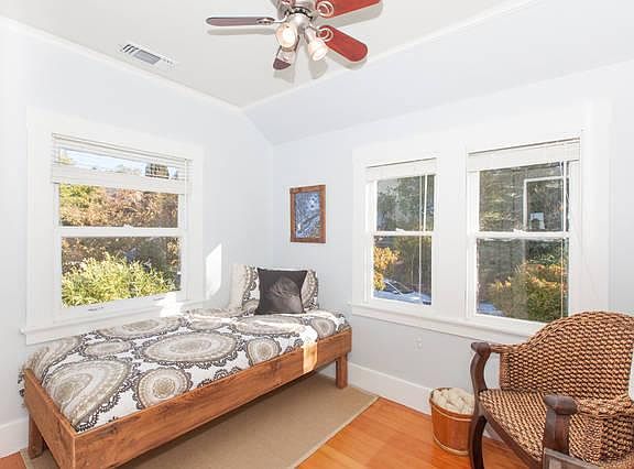 4th image of 117 B St