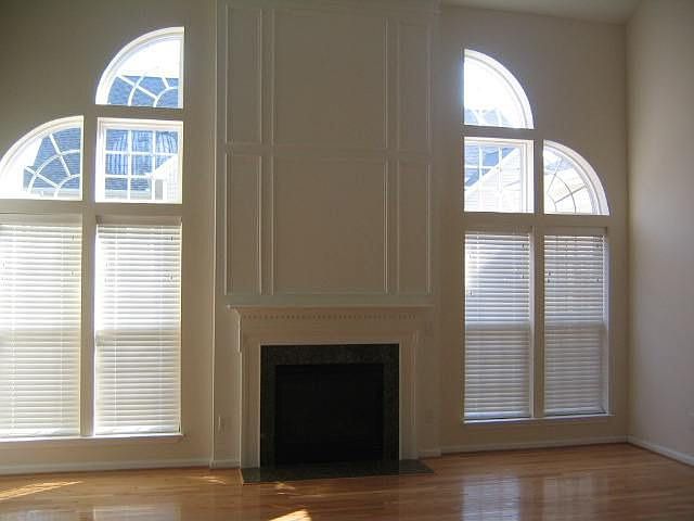 2nd image of 1005 Carriage Park Cir