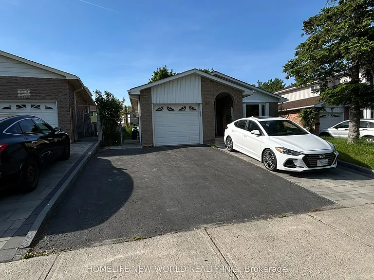 54 Bridley Dr — Photo 3