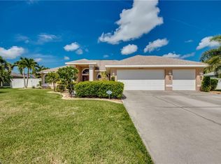 1632 SE 8th Ave, Cape Coral, FL 33990