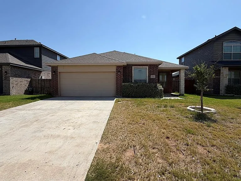 6914 Kate Reed Dr — Photo 1