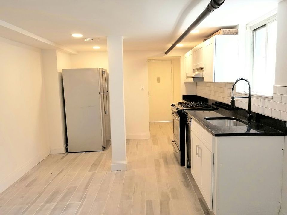 1st image of 2851 48th St APT 1